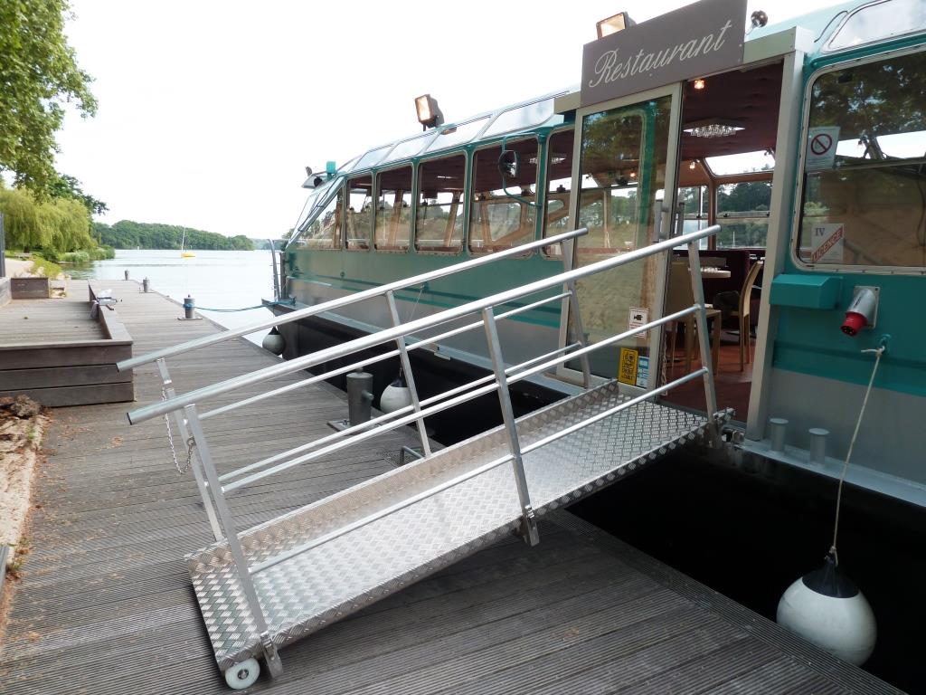 slider 0 Bateau Passagers Bar ou Restaurant